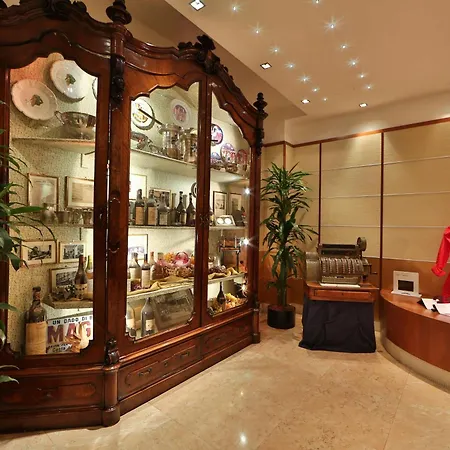 Cappello D'oro, Bw Signature Collection