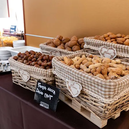 Cappello D'oro, Bw Signature Collection